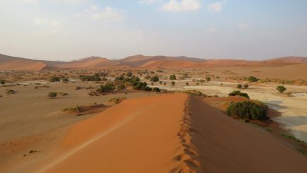 Namibia-Dune-Climbing